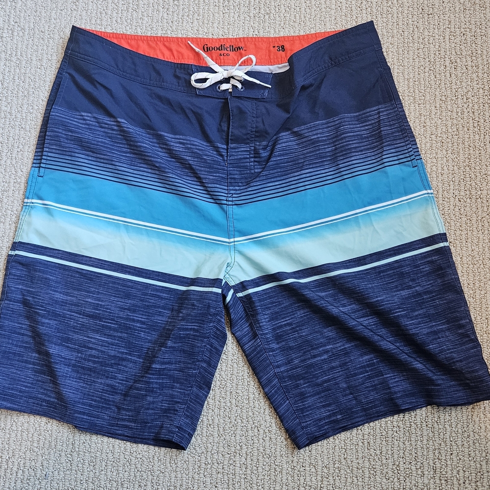 Goodfellow & Co Men's Navy and Teal Board Shorts